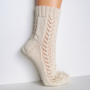 Spitzenstrümpfe, Baumwoll-Socken, Dirndl Trachten-Socken, Lochmuster, Trachtensocken Kinder, vegane Socken, handgestrickt, Baumwollsocken, natur