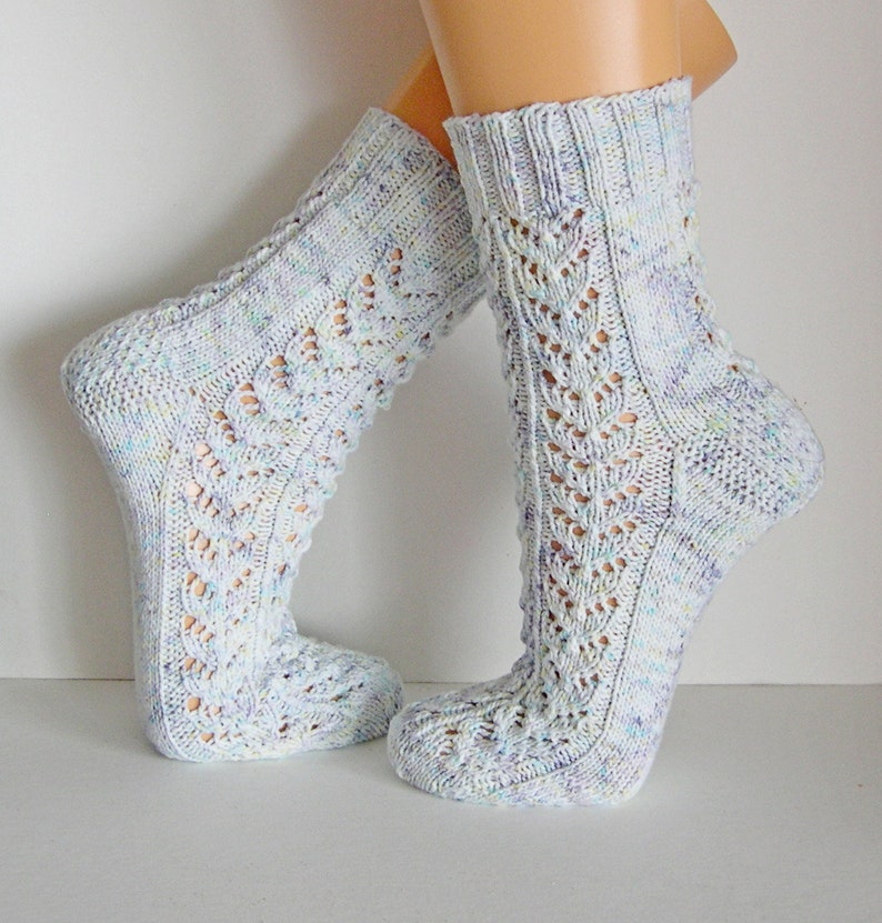 Spitzenstrümpfe, Baumwoll-Socken, Dirndl Trachten-Socken, Lochmuster, Trachtensocken Kinder, vegane Socken, handgestrickt, Baumwollsocken, image 7