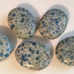K2 Jasper Palm Stones,Healing Crystals and Stones,K2 Granite, K2 Jasper,Raindrop Azurite