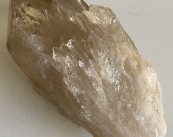 Citrine Quartz Natural Crystal, So Beautiful, Healing Crystals and Stones, Promotes Positive Energy and Prosperity