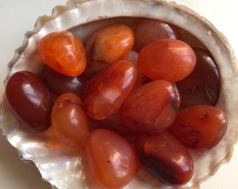 Carnelian Small Tumbled Stone, Vitality, Love of life, Grounding and Acceptance, Healing Stone, Healing Crystal, Chakra Stone, Spiritual