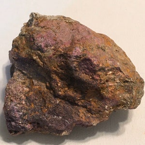 Stichtite Natural Stone, Healing Crystals and Stones,stimulates feelings of love, forgiveness, compassion.