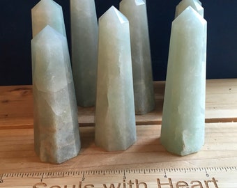 Green Aventurine Gemstone Point, Healing Stone, Healing Crystal, Chakra  Stone, Spiritual Stone