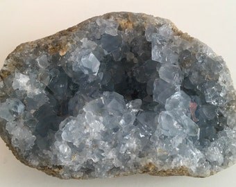Celestite Crystal Cluster Geode Specimen,Healing crystals and stones,Angel Stone,Spiritual Stone, Crystal that promotes infinite peace