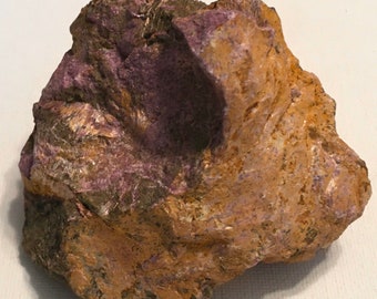 Stichtite Natural Stone, Healing Crystals and Stones,stimulates feelings of love, forgiveness, compassion.