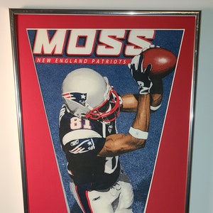 Fanions et cartes Randy Moss des New England Patriots... encadrés personnalisés !!!