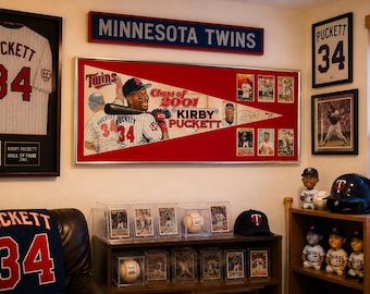 Minnesota Twins Kirby Puckett Framed Pennant & Card Display