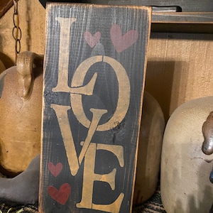 Love hearts Primitive Sign