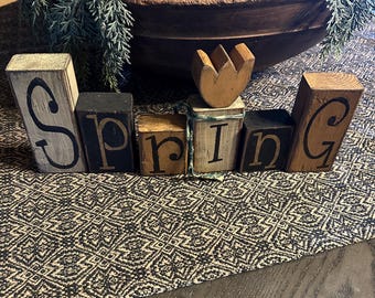 Spring flower primitive block sign