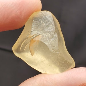 Cristal natural del desierto libio Tektite, 8,9 gramos