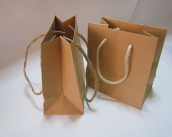 10 petits sacs-cadeaux bruns naturels - avec ficelle en jute ou poignées de corde en coton naturel