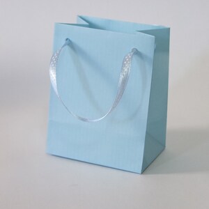 Extra petits sacs cadeaux 4 couleurs avec poignées en ruban à pois Pk. de 10 sacs faits à la main image 5