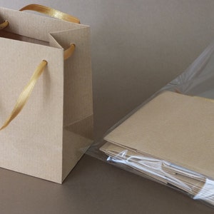 Très petits sacs en papier kraft brun naturel. Fabriqué à la main. Sacs cadeaux, pochette cadeaux, anniversaire. Lot de 10.