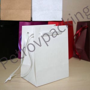 XSmall Sacchetti di carta regalo bianchi con manici a nastro confezione HANDMADE