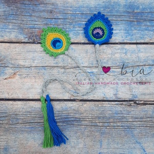 Peacock feathers crochet bookmark