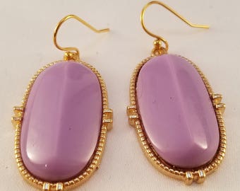 Lavender and gold dangle earring