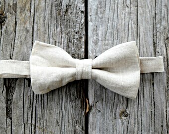 Oatmeal Irish Linen Bow Tie, Mens Bow Tie, Pre-Tied Adjustable Bow Tie, Wedding Bowtie for Men, Groomsmen Coordinating Neck Ties in Grey