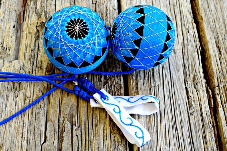 Electric Blue Lotus Flower Poi Temari Poi Flow Toys