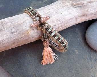 Hand Woven Bracelet with Natural Emerald Gemstones and Blush Pink Japanese Miyuki Beads / Vintage Styling with Silk Tassel / Art Deco