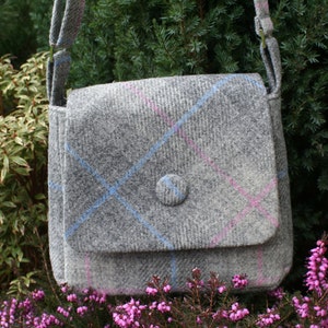 Harris Tweed® Handbag: Gray Check Wool Bag with Adjustable Crossbody Strap