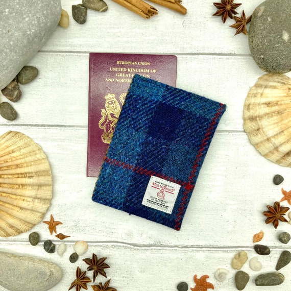 TWEED PASSPORT COVER NAVY BLUE TWEED PASSPORT COVER NAVY BLUE