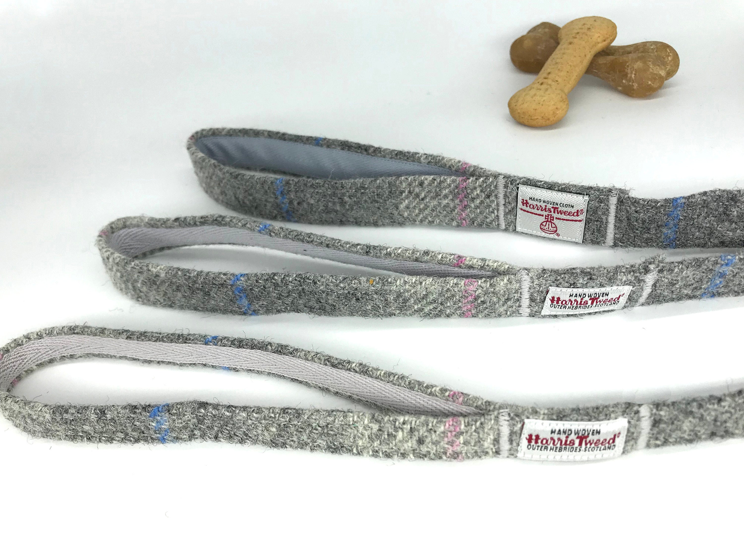 Scottish Harris Tweed® dog leash in grey check | Gray Scottish Harris Tweed® dog lead | Tartan dog leash | Dog lovers gift - Thumbnail 3