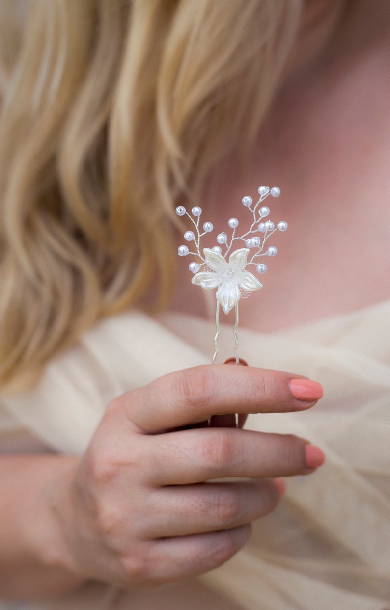 White Flower Hair Pins Flower Hair Accessories Wedding Hair Pin Floral Pins Bridal Hair Pins Bridal Hair Piece Headpiece Wedding Flower Comb