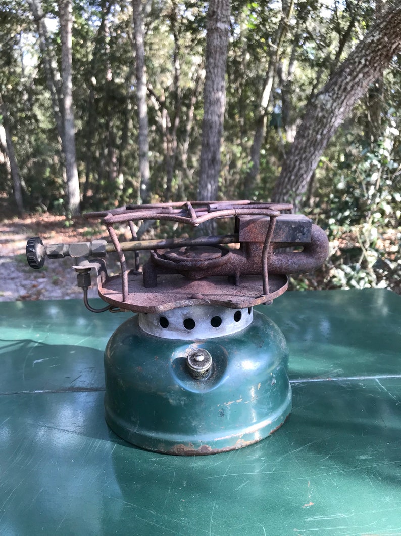 Coleman 500 Stove ** coleman stoves ** large coleman stove** spider stove ** single burner stove ** coleman vintage stove**