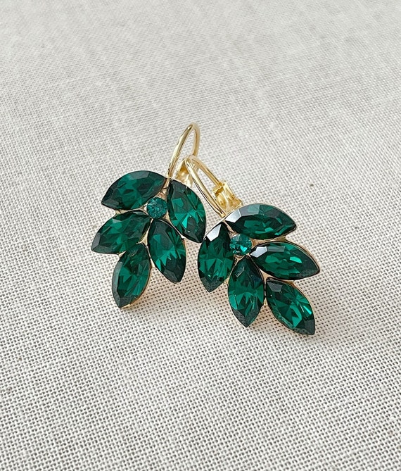 Pachi Kundan Earrings in Emerald Green Color