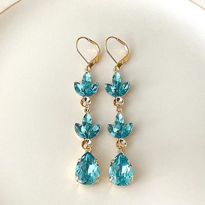 Swarovski Teal blue long crystal earrings, light turquoise crystal leaf teardrop earrings, chandelier, pear, long earrings, bridesmaid gift