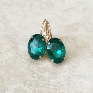 Emerald green oval crystal drop earrings, rhinestone drops, Bridal, bridesmaid earrings, old Hollywood, bridesmaid gift