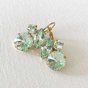 Swarovski pale mint green earrings, Swarovski chrysolite crystals, bridal, light green, bridesmaid gift, drop earrings, mint gold earrings