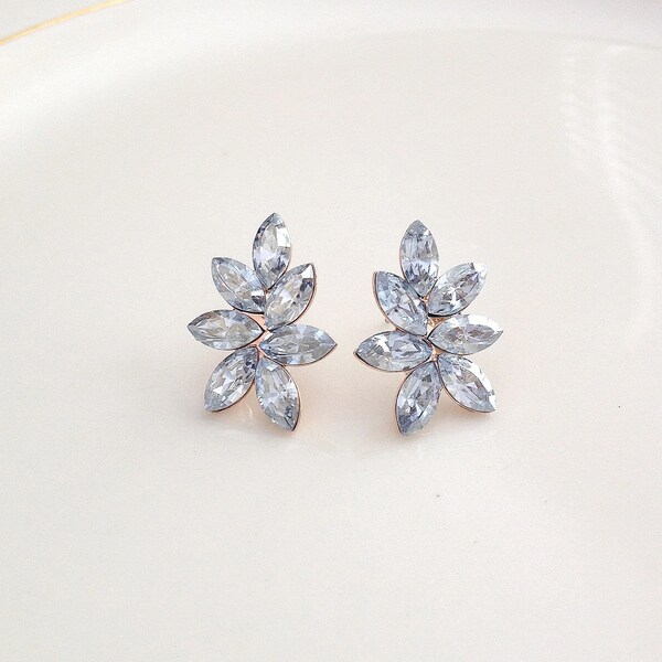 Dusty blue crystal earrings, Swarovski crystal, something blue, bridal earrings, light blue, cluster earrings, bridesmaid gift, blue earring