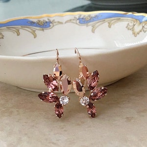 Rose gold Light Burgundy crystal leaf earrings, wedding earrings, crystal drop earrings, bridal earrings, bridesmaid gifts, rose gold, wine