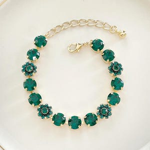 Swarovski Emerald green crystal tennis bracelet with floral elements, bridal, rhinestone tennis bracelet, bridesmaid gift, forest green