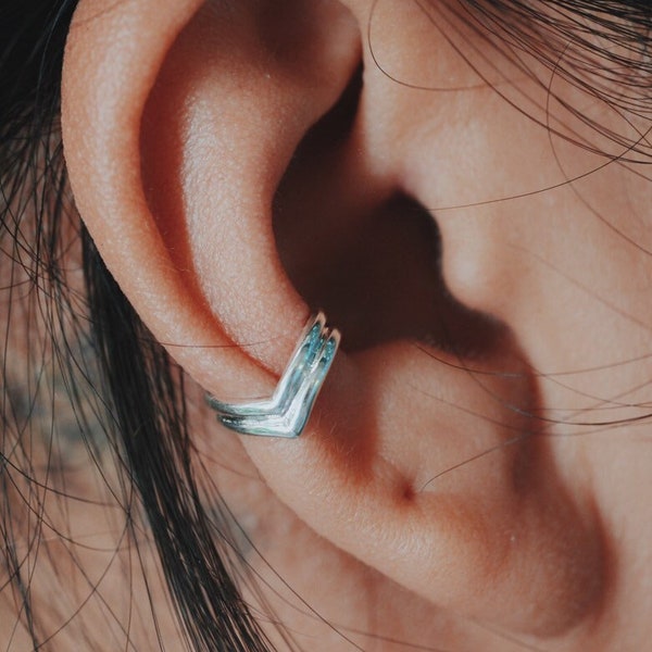 Chevron No Pierce Conch Ear Cuff Plata de Ley / Minimalista Ear Cuff / No Piercing Earring