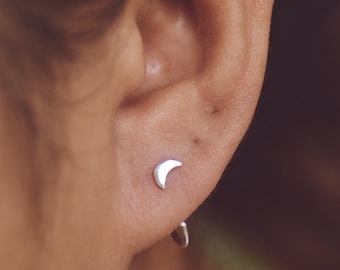 Moon Sterling Silver Hugging Hoops | | Open Ear Huggers Oreille Huggies | | de bijoux célestes | lunaire Croissant