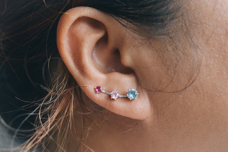 Personalized Birthstone Ear Climbers Family Birthstone Earrings Custom Birthstone Birthstone Jewelry Ear Crawlers Ear Sweep 画像 2