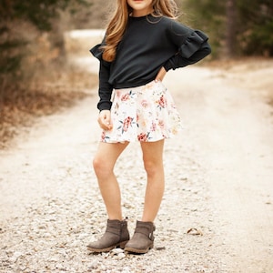Palm Knit Skort Sewing Pattern: Beginner Friendly, Sizes 18M-14 (PDF Pattern)