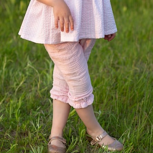 Modèle de couture numérique camélia, shorts, culottes bouffantes et corsaires, patron PDF, poches dans les coutures, patron de couture pour fille, motif tricot,