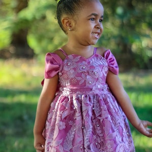 Flora Princess Dress Sewing Pattern: Sweetheart Neckline, Twirl Skirt (PDF Digital)