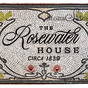 Logotipo em mosaico Art Nouveau para entrada no piso de um restaurante Logotipo "The Rosewater" em mosaico no piso de entrada do hotel em malha para instalação