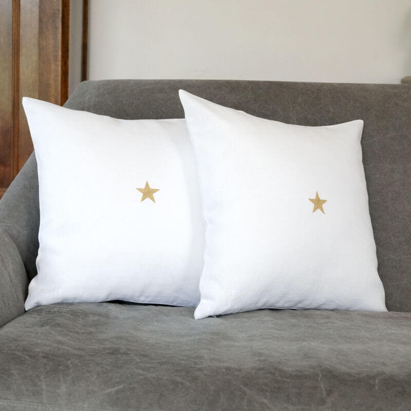 Housse de Coussin Décoratif 40x40 cm Étoile Dorée en Lin Blanc, Cadeau Anniversaire Femme