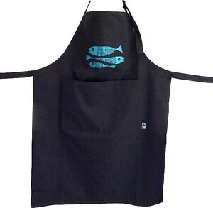 Fairtrade apron, fish. Organic cotton. Screen printed by hand. image 4