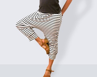 Caprihose schwarz weiß gestreift aus Jersey, gestreifte Hose, Hose mit Streifen, 3/4 Hose, Yogahose,  Hose Sommer