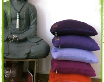 Oreiller de yoga aubergine en lin avec coque d'épeautre biologique, oreiller demi-lune, oreiller de méditation, méditation, accessoire de yoga, cadeau de yoga, yoga
