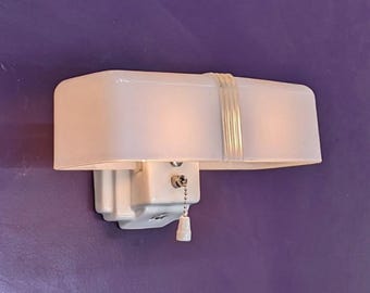 Vintage Bathroom 2 Bulb Wall Lighting Fixture. A Classic