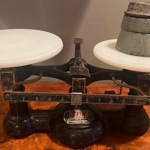 Antique OHAUS Beam Balance Cast Iron Pharmacy Scale With Weights - Vintage, Collectible