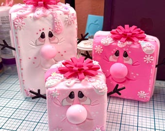 Completed 3 piece  set of pink Present Pals