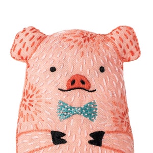 Pig Embroidery Kit image 1